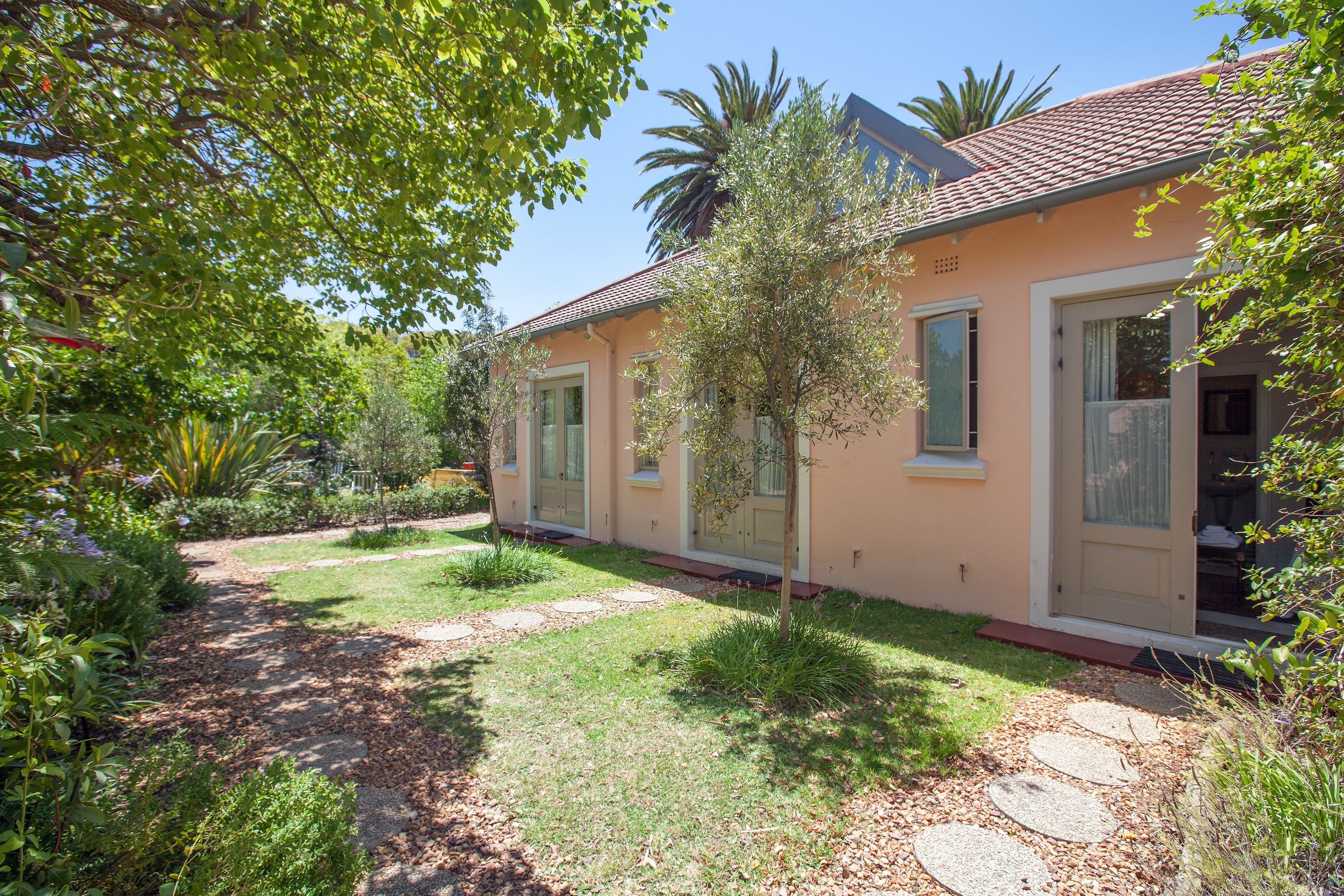 Photo - Medindi Manor