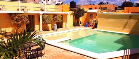 Piscina a l'aire lliure