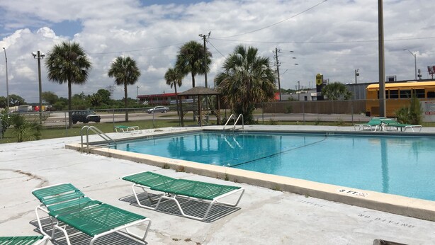 Unclassified image, 1 of 17, button - Economy Suites (Wildwood)