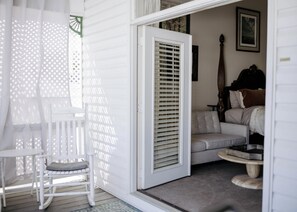 Appalachian | Premium bedding, Tempur-Pedic beds, iron/ironing board, free WiFi