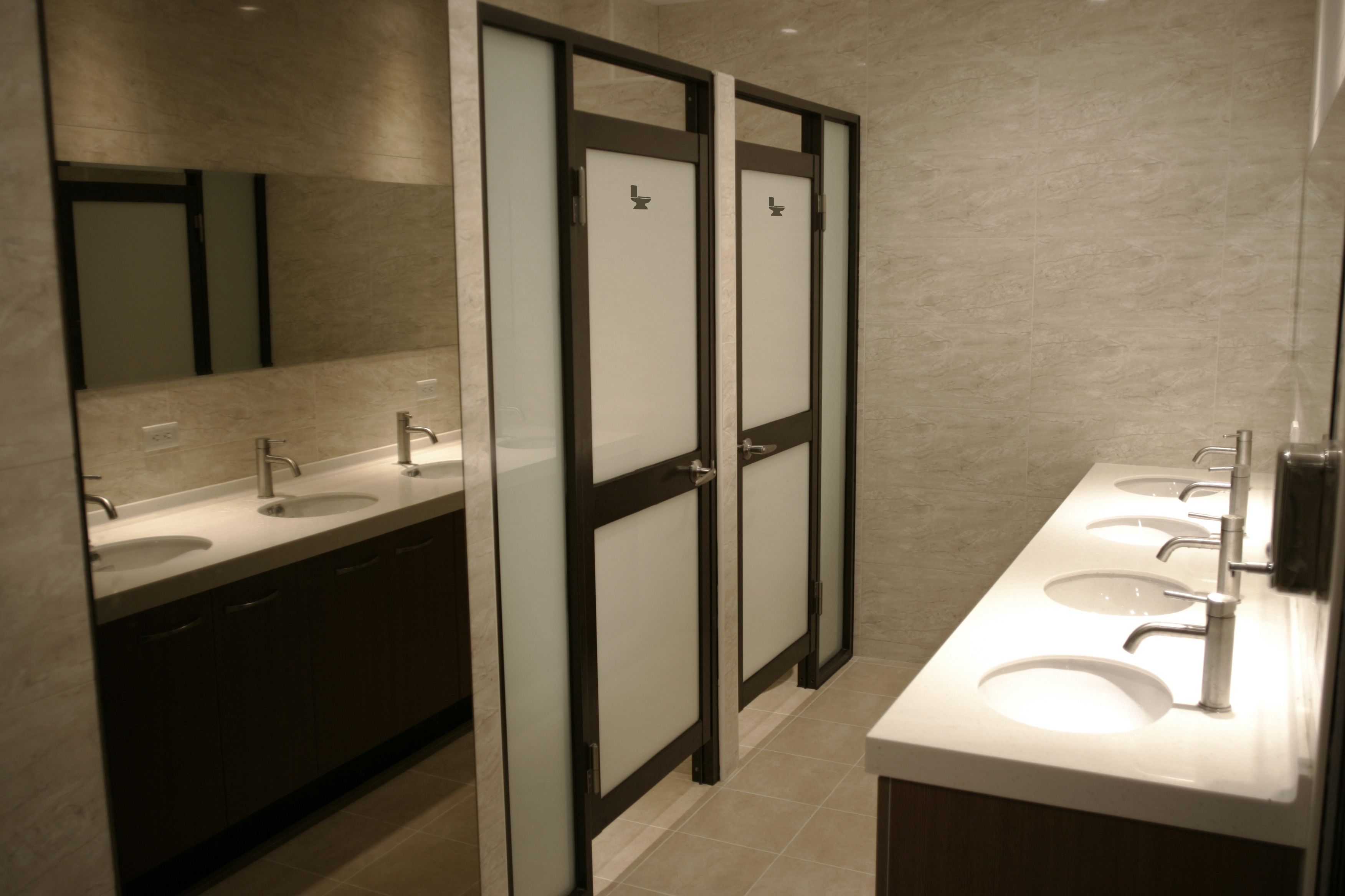 shower, hair dryer, towels, toilet paper