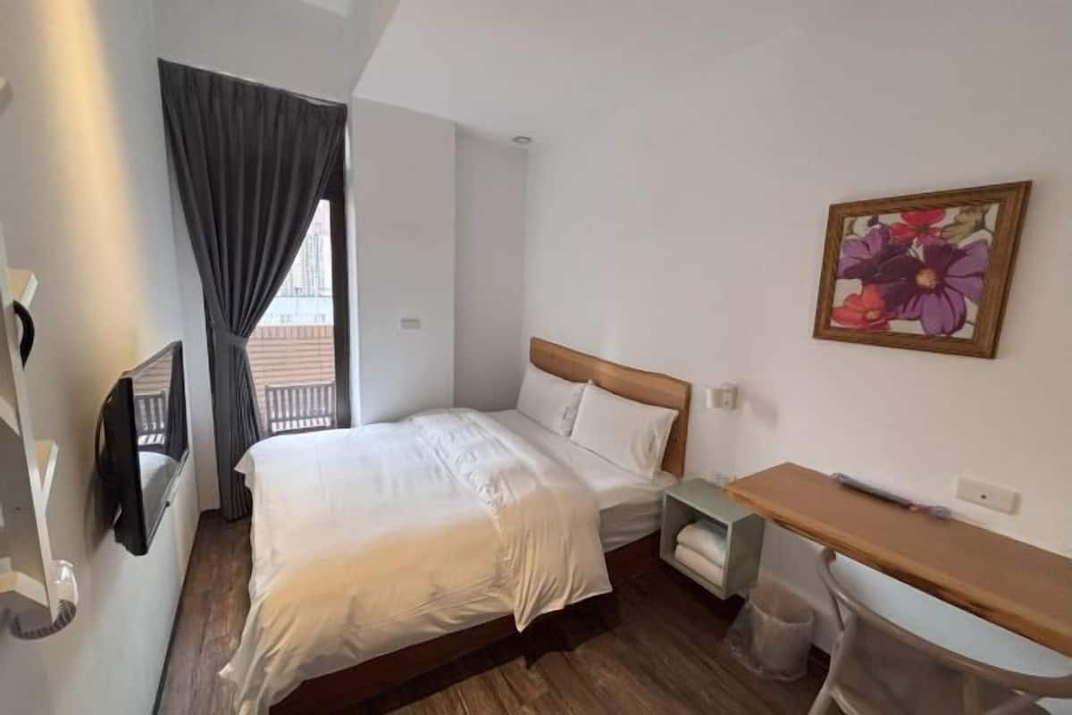 Ropa de cama de alta calidad, edredones de plumas, wifi gratis