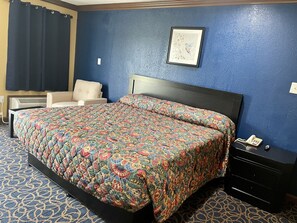 King Bed, Smoking, Refrigerator & Microwave | Desk, iron/ironing board, free rollaway beds, free WiFi - Super 6 Inn (Carencro)