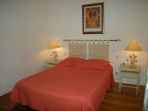 Quarto casal clássico, banheiro privativo | 1 quarto