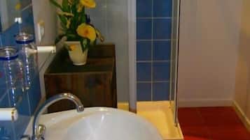 Comfort Double Room, Private Bathroom | Bathroom