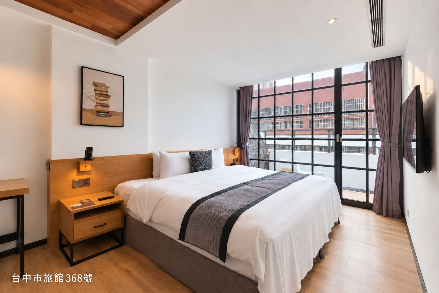 Luxury Double Room | Down comforters, minibar, in-room safe, desk