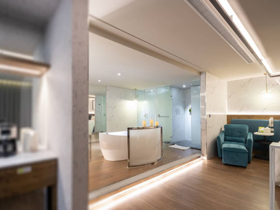 Deluxe Double Room | Premium bedding, free minibar, blackout drapes, free cribs/infant beds