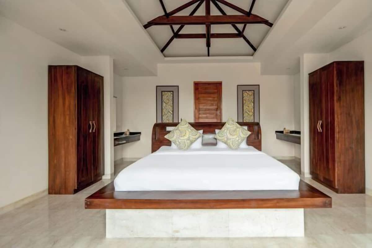 2 bedrooms, premium bedding, down duvets, pillow-top beds