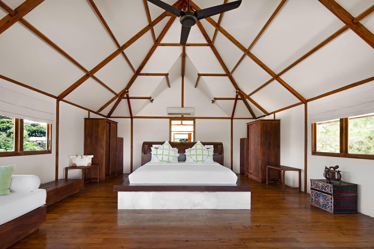 hilltop villa kecil | 2 bedrooms, premium bedding, down duvets, pillow-top beds