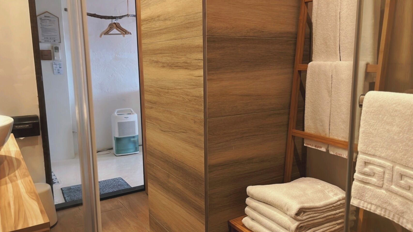 luxury quadruple room, 2 double beds | bathroom | shower, rainfall showerhead, free toiletries, hair dryer