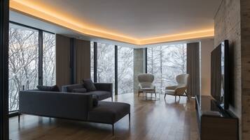 3 Bedroom Yotei Panorama Penthouse Suite | Premium bedding, soundproofing, iron/ironing board, free WiFi