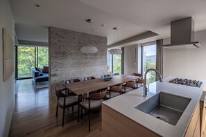 جناح بانوراما - ٣ غرف نوم - لغير المدخنين (Yotei, Penthouse) | مطبخ خاص | ثلاجة، موقد طهي مسطح، ماكينة لصنع القهوة/الشاي، غلّاية كهربائية