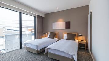 2 Bedroom Suite | Premium bedding, soundproofing, iron/ironing board, free WiFi