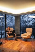 平板电视、DVD 播放器、加热地板