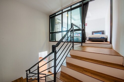 New Corner Shamrock Beach Villas Seaview