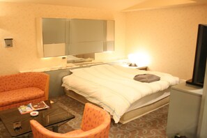 Standard Double Room | Free WiFi - Hotel Alpina (Kobe)