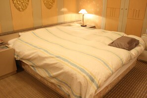 Standard Double Room | Free WiFi - Hotel Alpina (Kobe)
