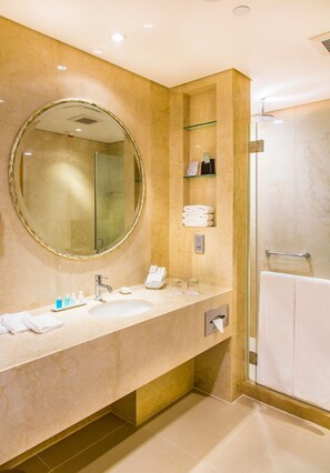 Separate tub and shower, bathrobes, slippers, towels - The T Hotel (Hong Kong)