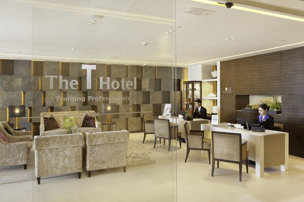 Reception - The T Hotel (Hong Kong)