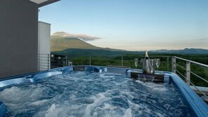 Jetted bathtub - Snow Crystal (Kutchan)