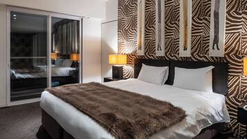 3 Bedroom Penthouse Suite S502 | Premium bedding, desk, iron/ironing board, cots/infant beds