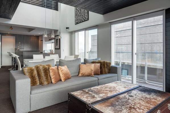 3 Bedroom Penthouse Suite S502 | Living area