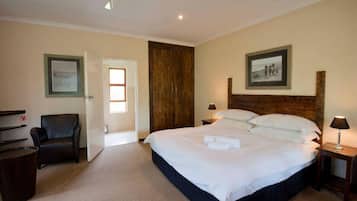 1 bedroom, premium bedding, minibar, in-room safe