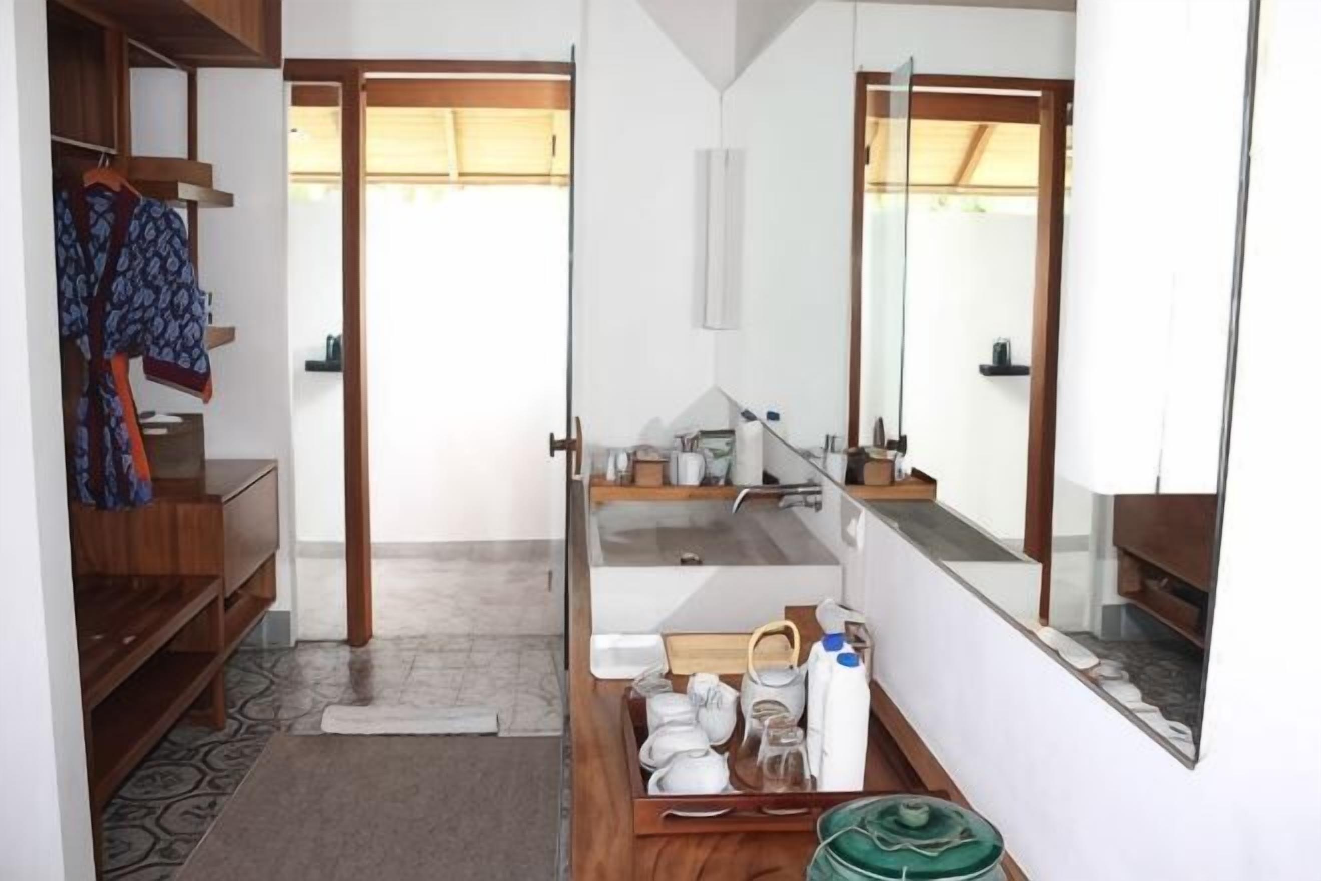 Bếp riêng | Tủ lạnh, ấm điện 