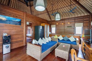 Standard-studiolejlighed - 1 kingsize-seng - ved pool | Privat tekøkken | Elkedel