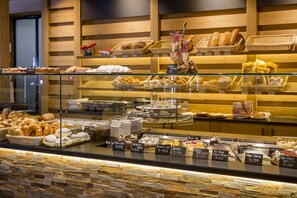 Delicatessen - Apart-Hotel PURE Lermoos (Lermoos)