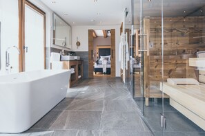 Apartment, 2 Bedrooms (NO 15, Family Apartment XL) | Premium bedding, in-room safe, soundproofing, free WiFi - Apart-Hotel PURE Lermoos (Lermoos)