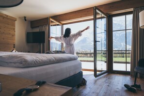 Chalet, 3 Bedrooms (NO 17, Family Chalet)