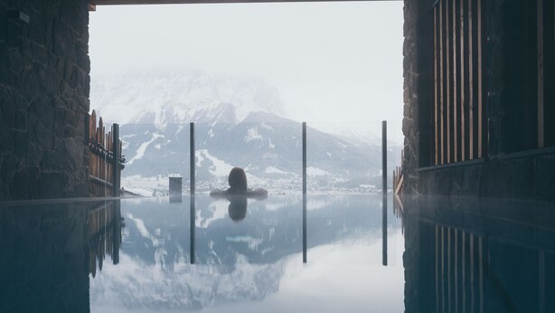 Outdoor pool - Apart-Hotel PURE Lermoos (Lermoos)