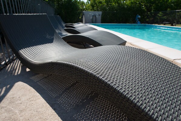 Villa, 4 Bedrooms | Premium bedding, in-room safe, soundproofing, free WiFi - La Ferme Du Gros Noyer (Malaucene)