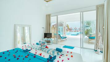 Premium bedding, Select Comfort beds, minibar, in-room safe