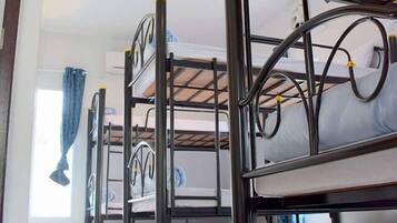 Shared Dormitory, Mixed Dorm | In-room safe, free WiFi
