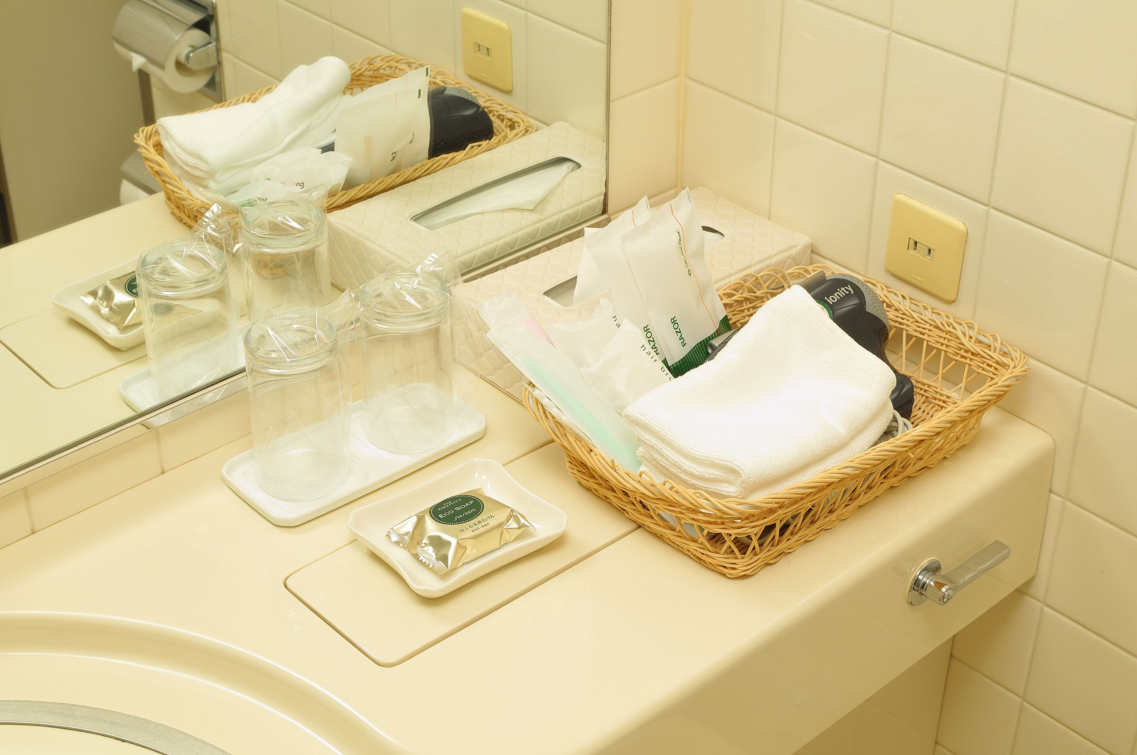 superior twin room, non smoking, double occupancy | bathroom amenities | combined shower/bathtub, free toiletries, hair dryer, slippers