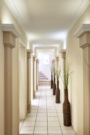 Salle de soins pour les couples, sauna, spa, bain de vapeur