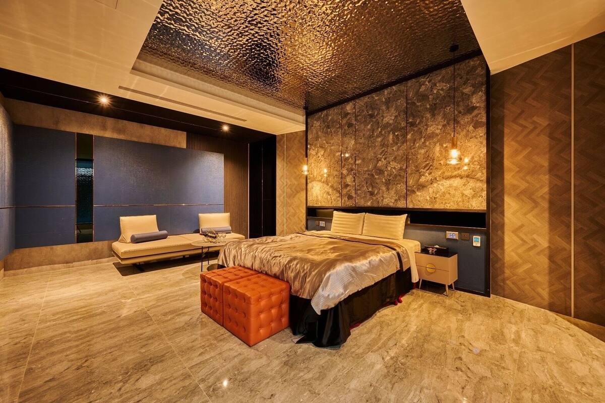 Grand Double Room (Check in after 9PM) | 1 bedroom, down comforters, free minibar, blackout drapes