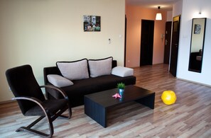 Apartment, 2 Bedrooms (6 persons) | Living room