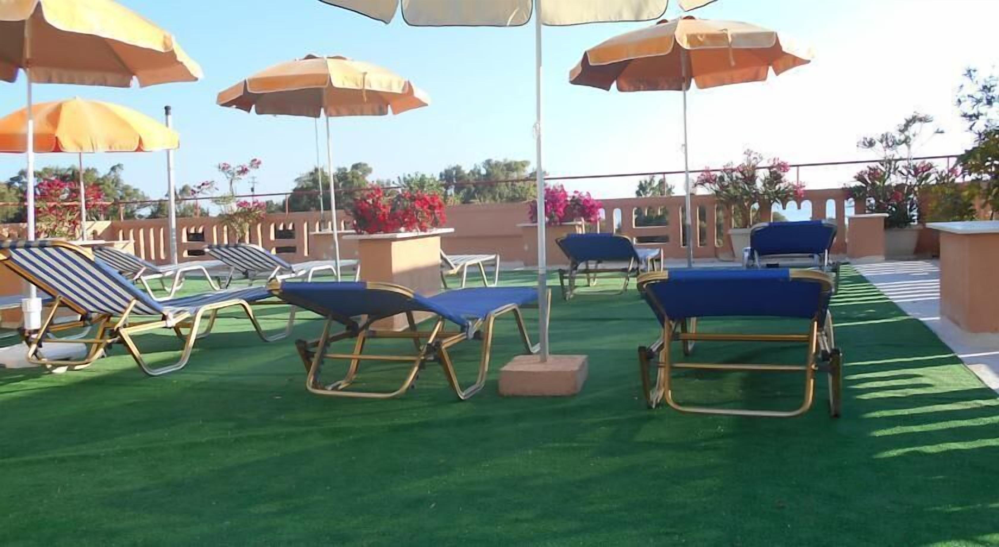 Economy Studio, 1 Double or 2 Twin Beds, Garden View | Terrace/patio