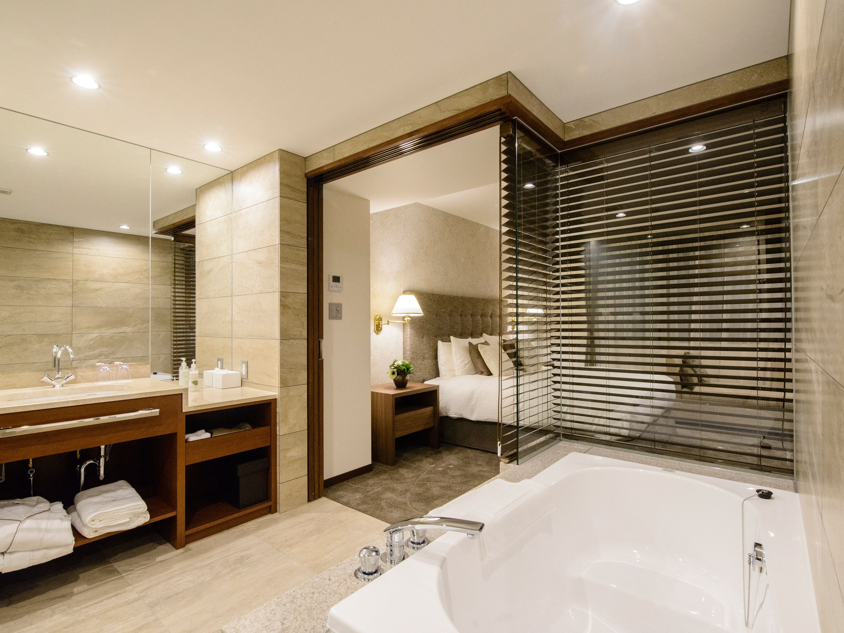 combined shower/bathtub, deep-soaking bathtub, rainfall showerhead