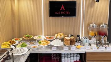 Free daily buffet breakfast