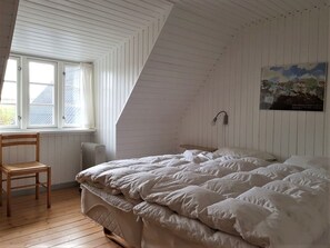 Leilighet, 2 soverom, terrasse, sjøutsikt (C) | 1 soverom, skrivebord, wi-fi (inkludert) og sengetøy