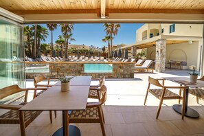 Bar (on property) - Nana Angela Apartments (Hersonissos)
