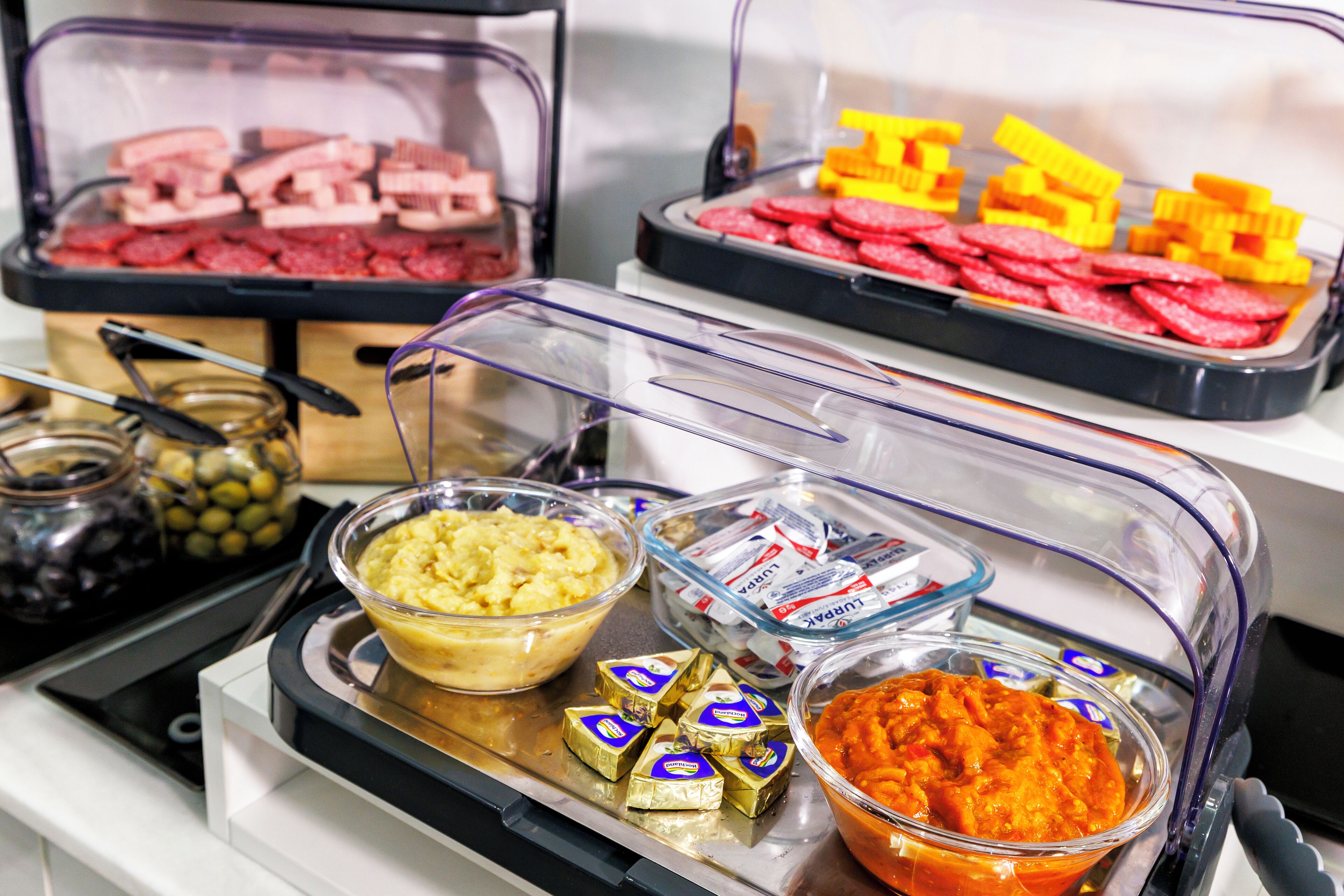 daily buffet breakfast (eur 8 per person)