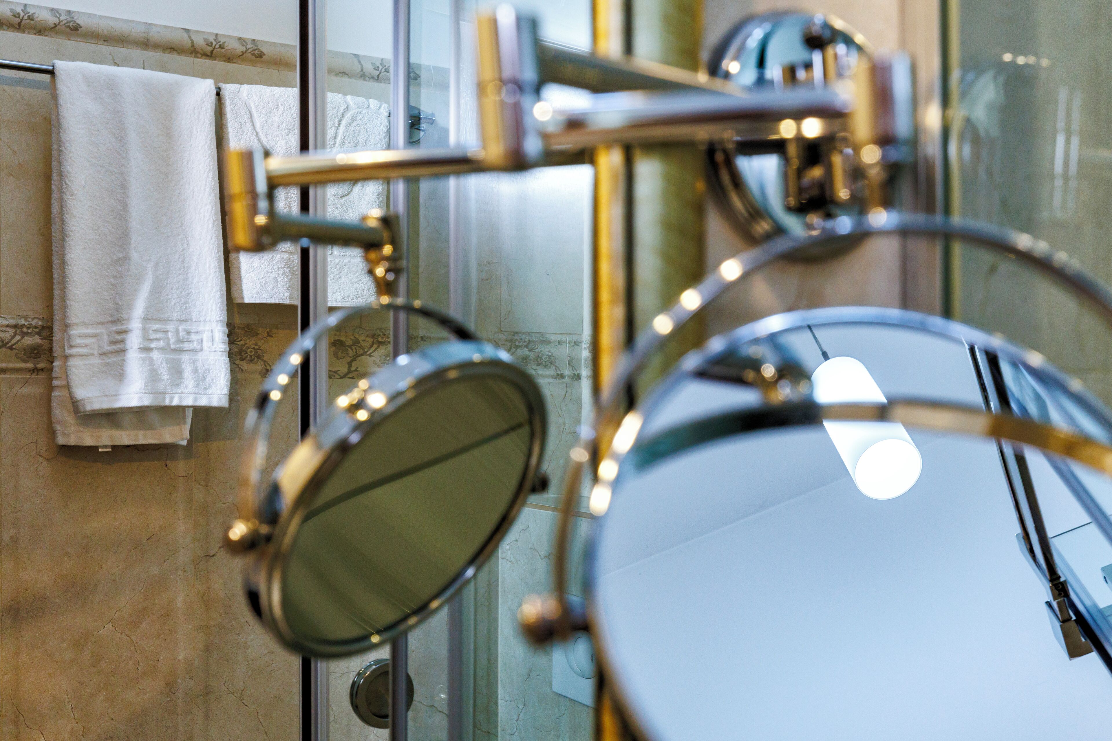 single room | bathroom | shower, free toiletries, hair dryer, bathrobes