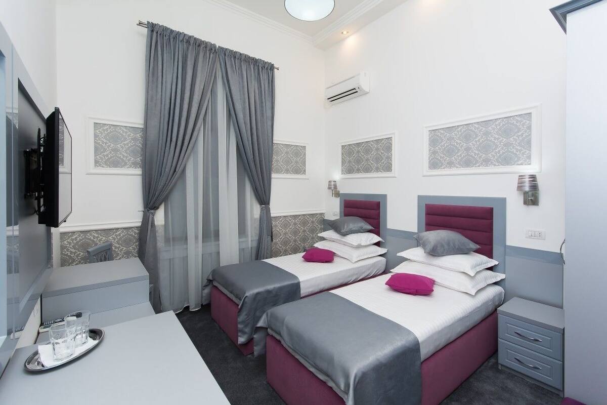 Ropa de cama de alta calidad y minibar