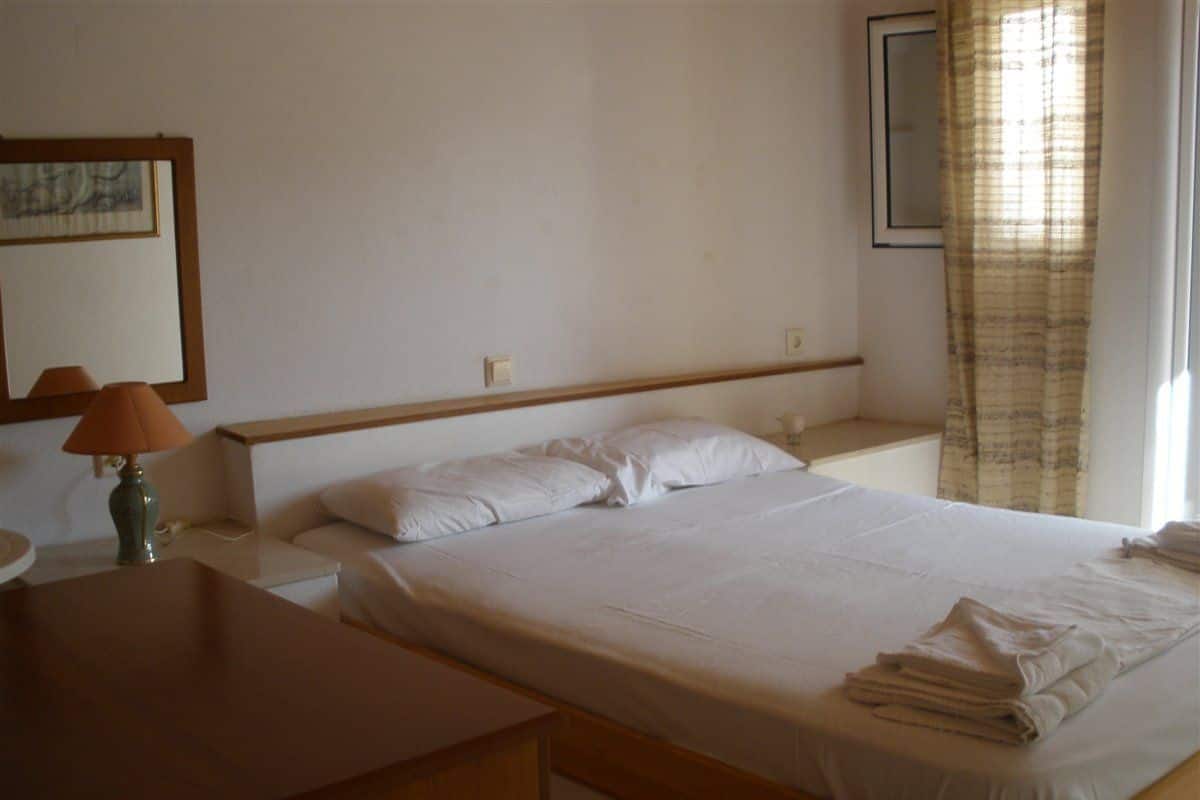 Apartment, 1 Bedroom | Cribs (free), WiFi (free)