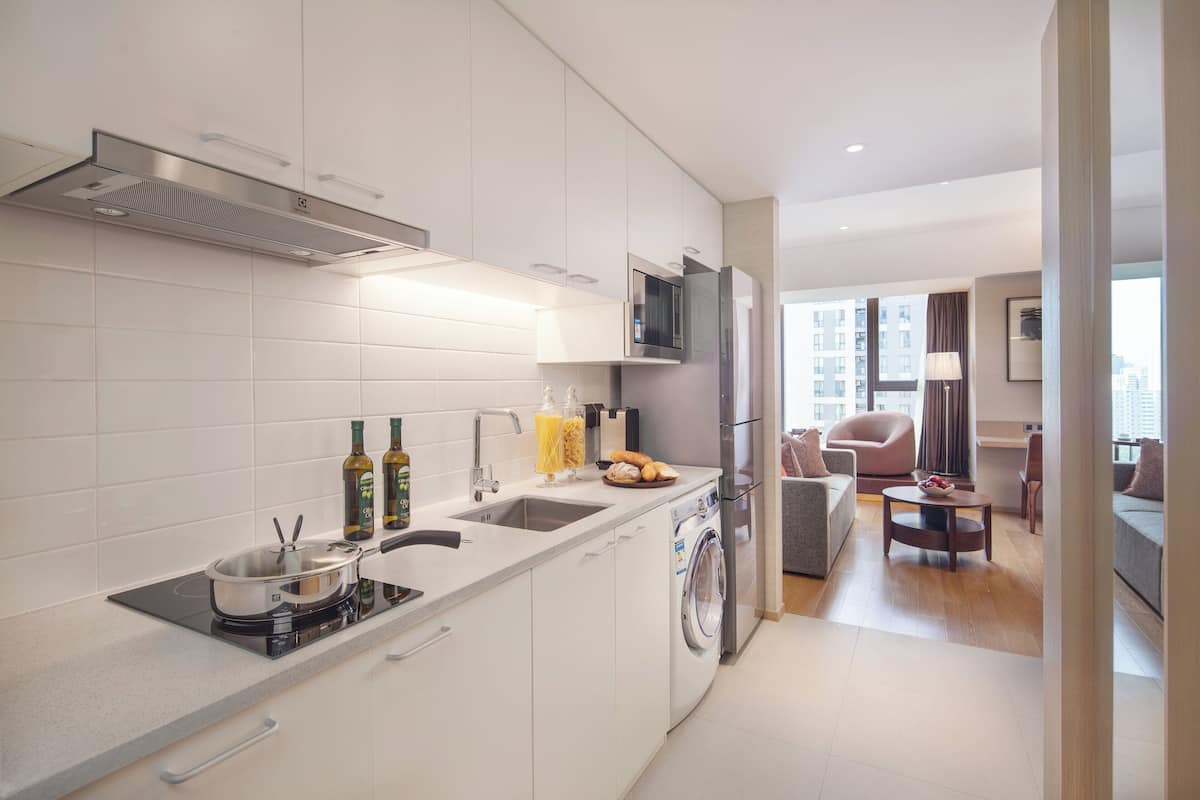 fridge, microwave